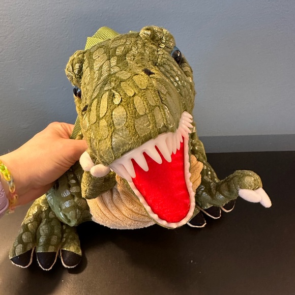 NWT dinosaur backpack - Picture 5 of 5